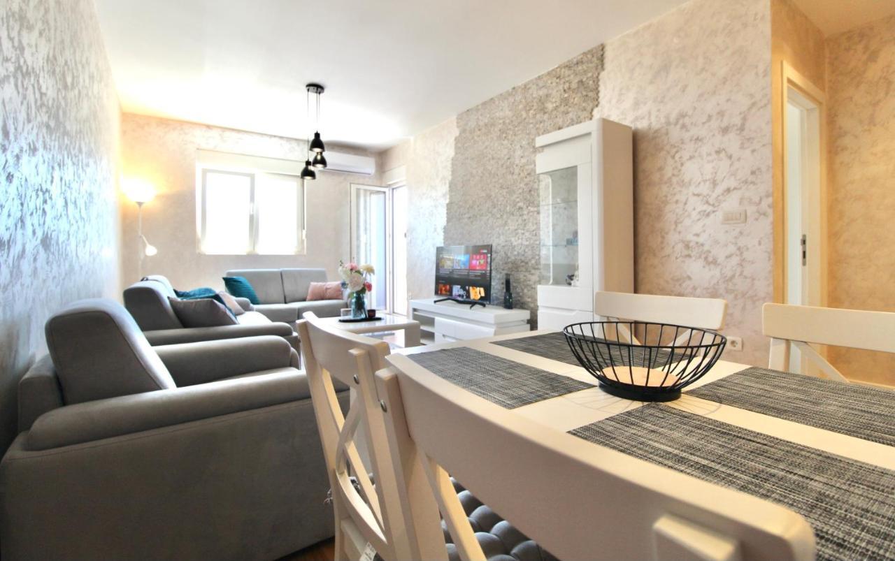 Albatros Apartments Bar Εξωτερικό φωτογραφία